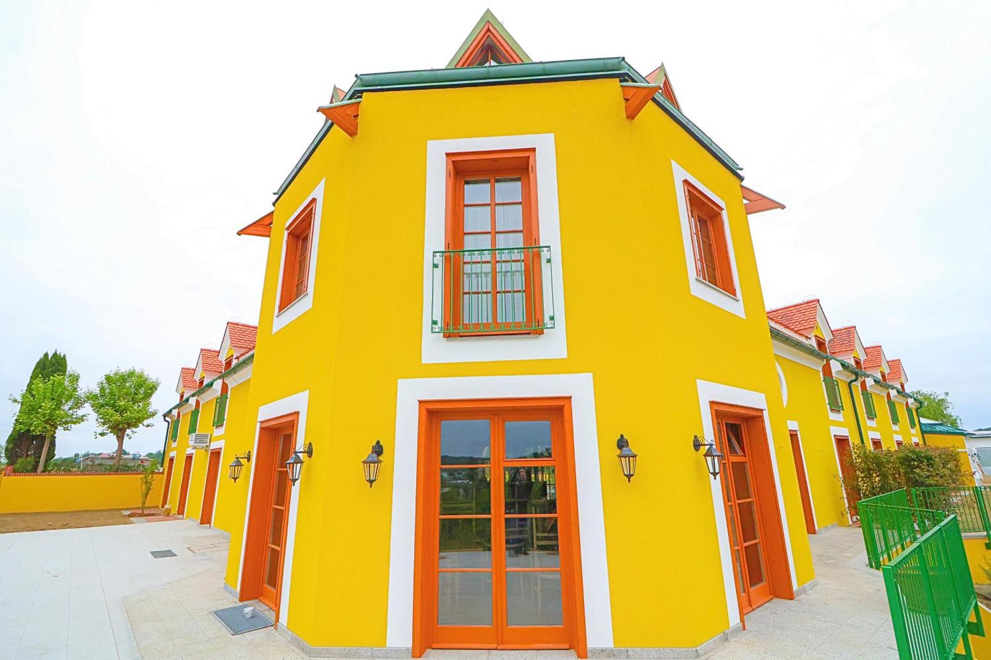 Hotel Roemerstein Loipersdorf bei Fuerstenfeld Bagian luar foto