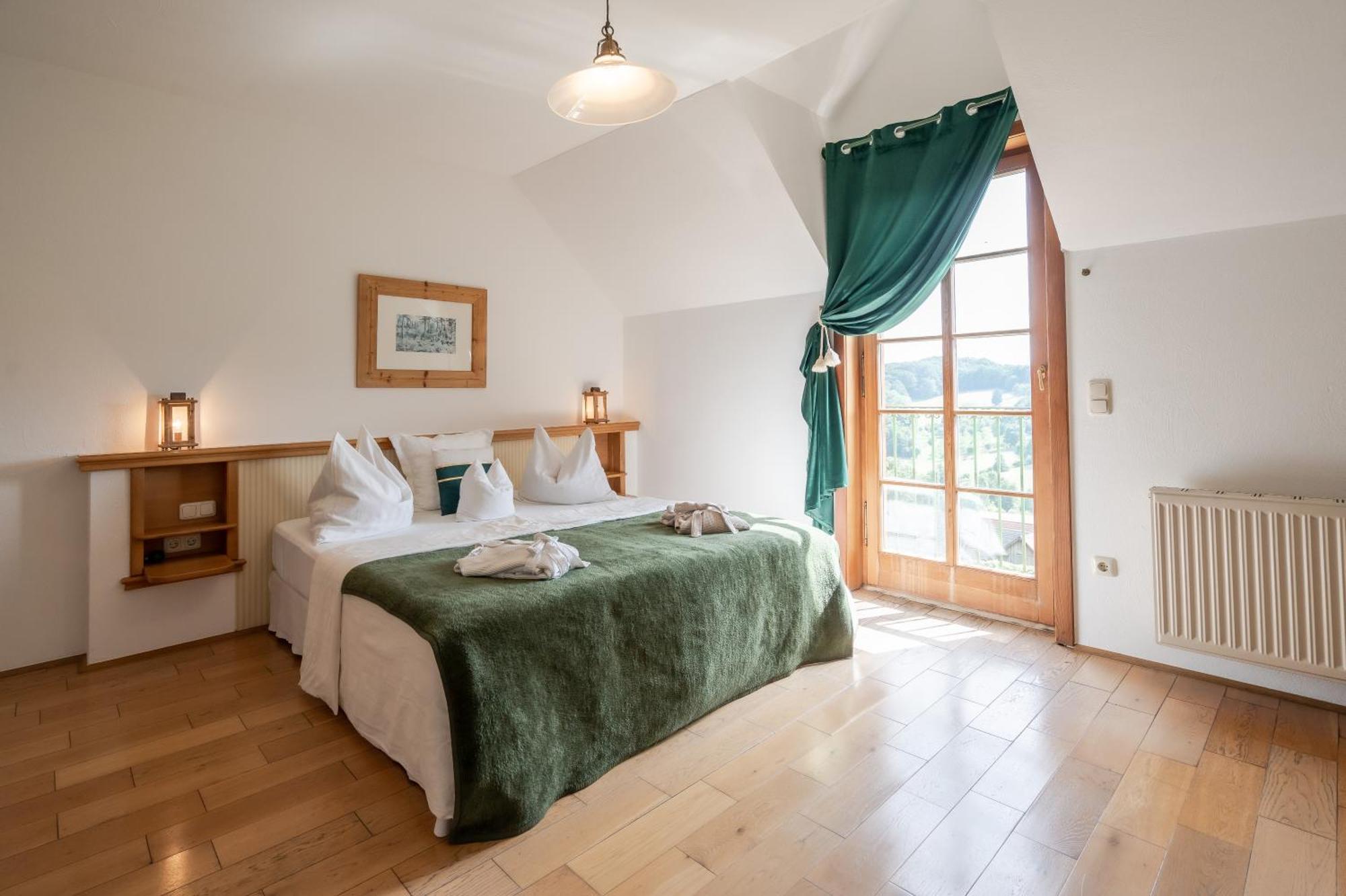 Hotel Roemerstein Loipersdorf bei Fuerstenfeld Bagian luar foto