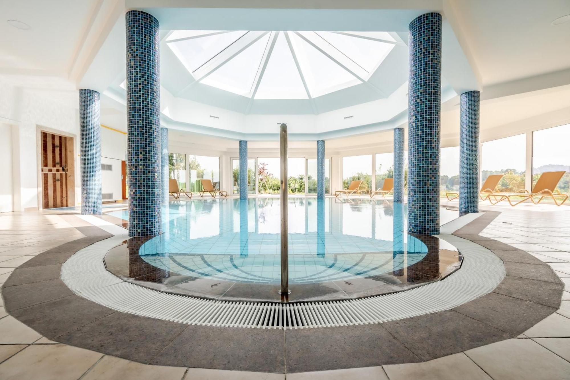 Hotel Roemerstein Loipersdorf bei Fuerstenfeld Bagian luar foto