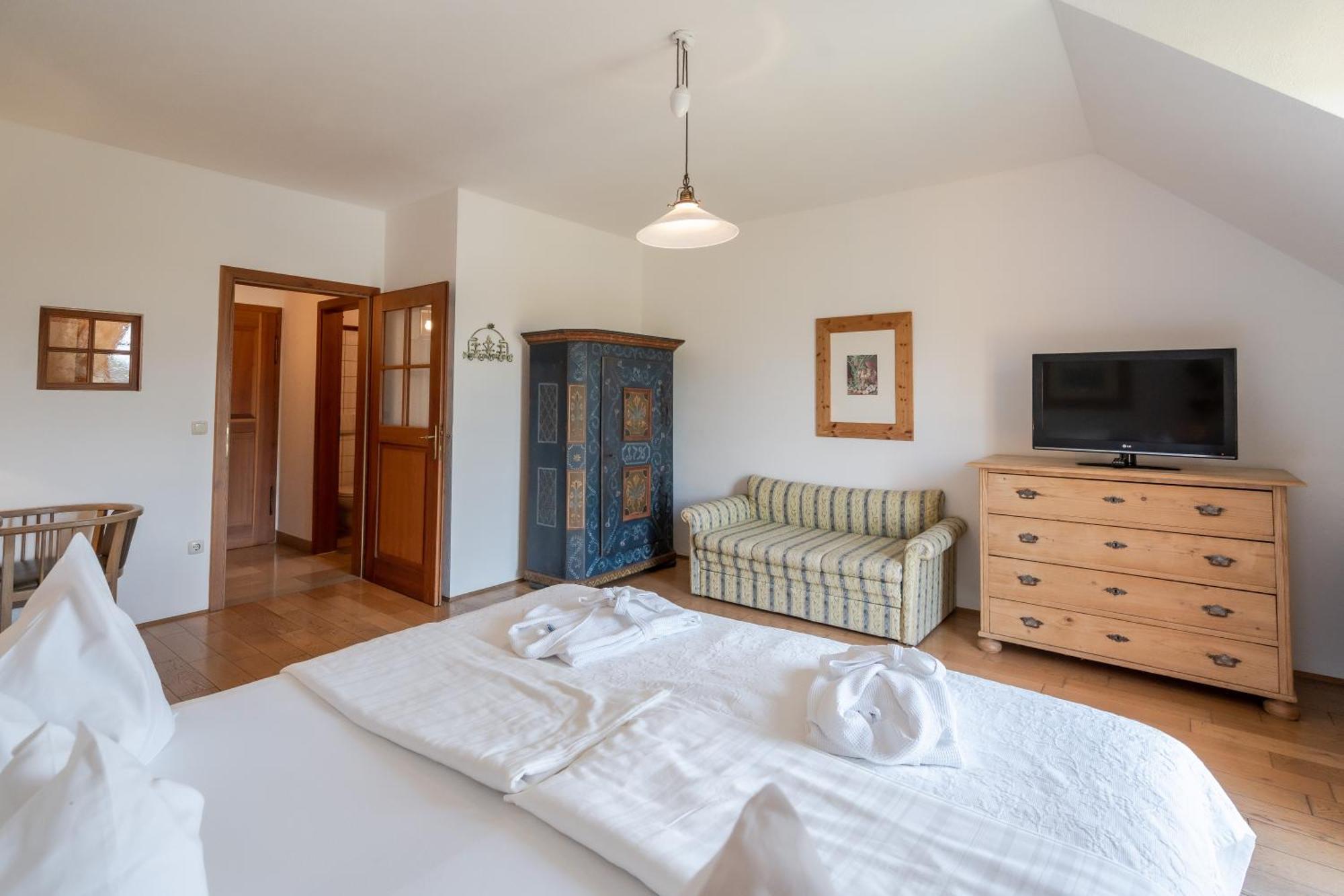 Hotel Roemerstein Loipersdorf bei Fuerstenfeld Bagian luar foto