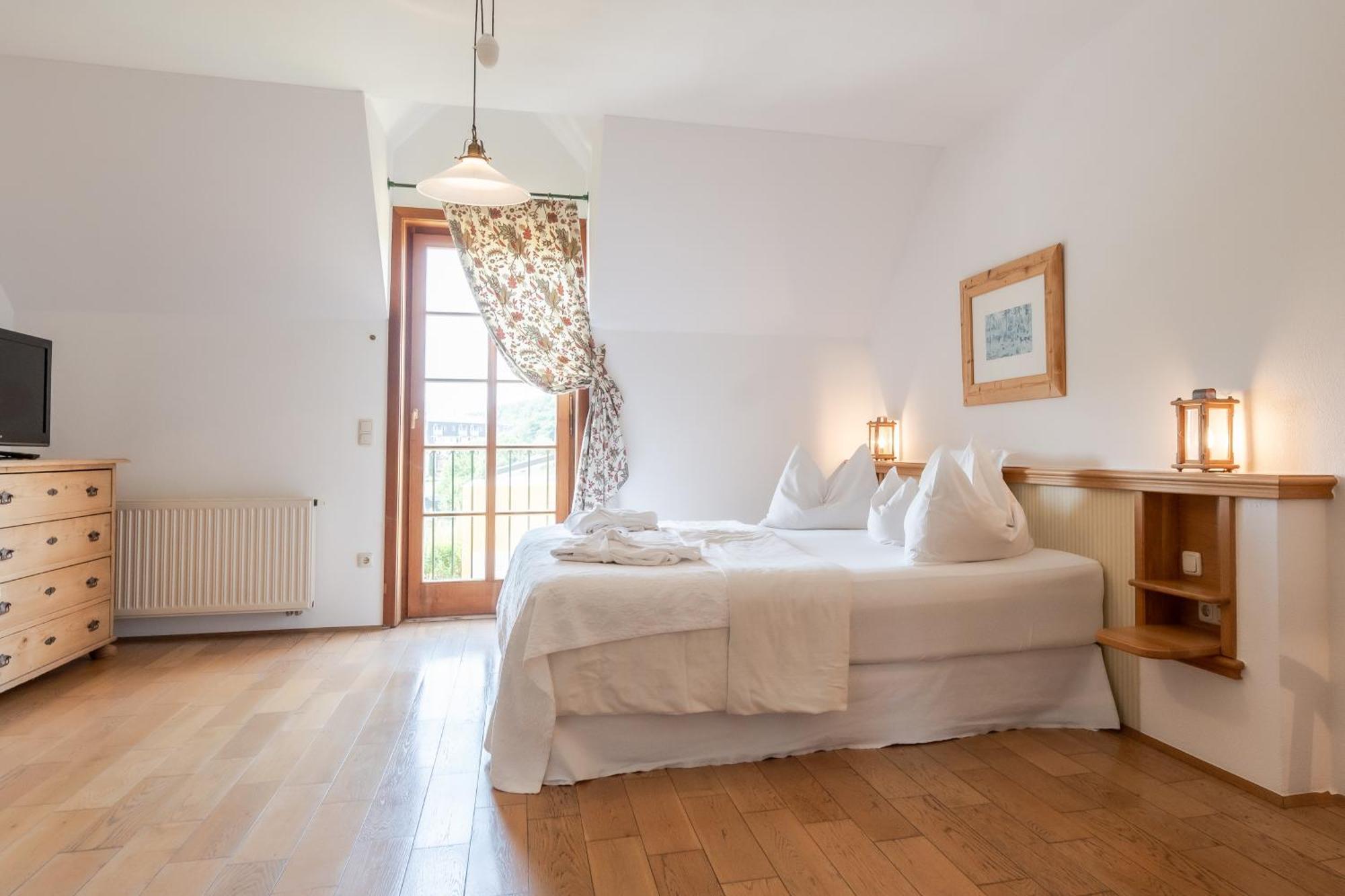Hotel Roemerstein Loipersdorf bei Fuerstenfeld Bagian luar foto